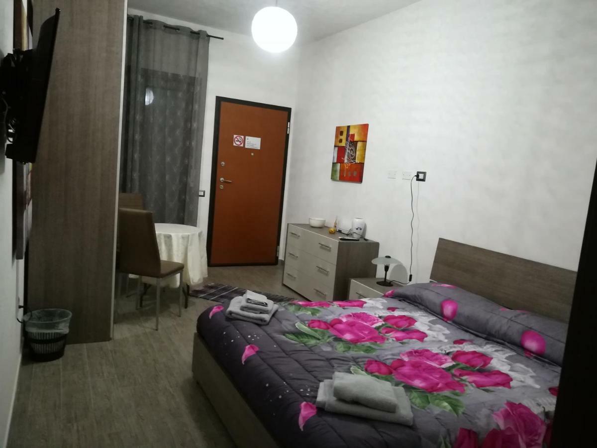 Rooms Loru Сесту Экстерьер фото
